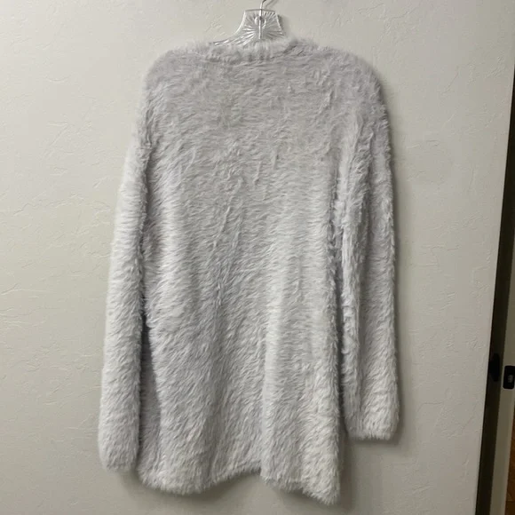 Free People Faux fur long sleeve open cardigan size XS.Grey. - Picture 9 of 9
